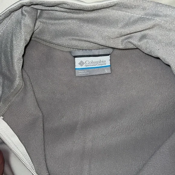 Women’s Columbia Jacket - Picture 4 of 4